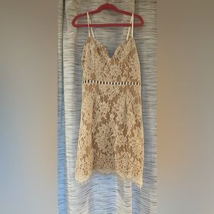 Lulu’s White Lace Dress